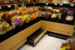 Low-profile flower case with pullout shelf from Borgen