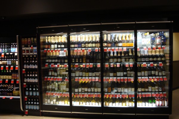 Wine merchandising display case from Borgen Systems